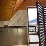 Затишок Карпат ゲストハウス *